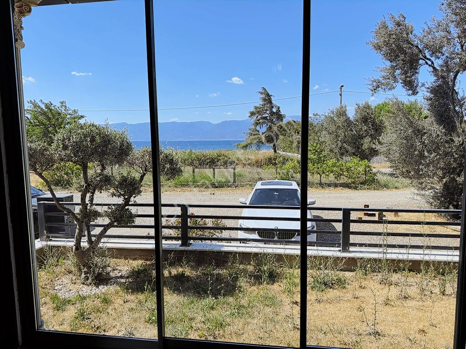 Avcı'dan İskele'de Denize Sıfır 5+2 300m2 Villa — fotoğraf 3