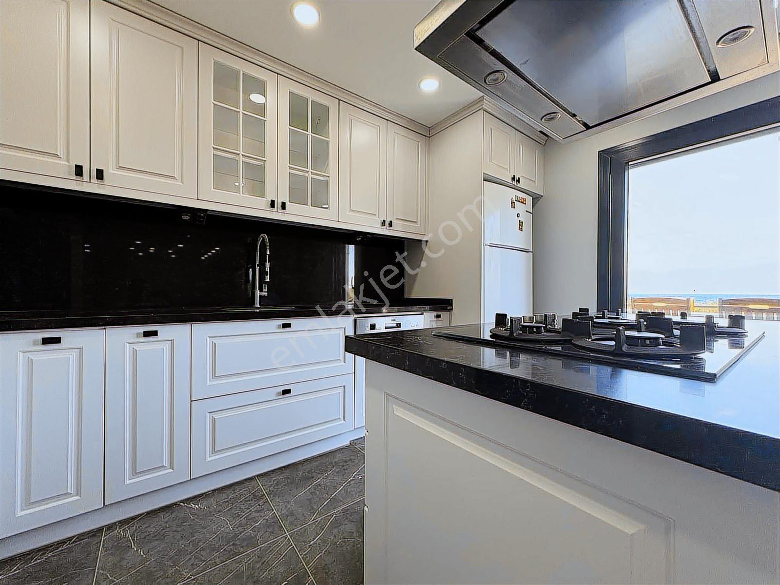 Avcı'dan İskele'de Denize Sıfır 5+2 300m2 Villa — fotoğraf 26