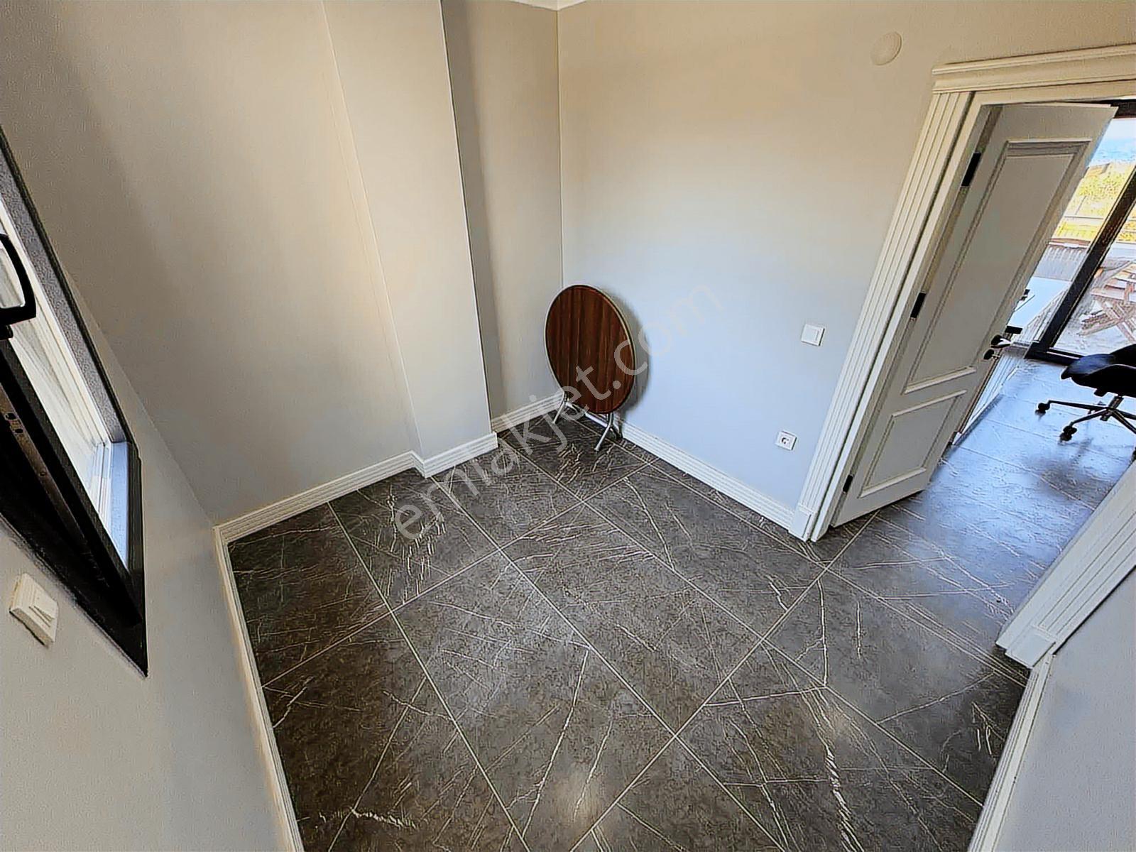 Avcı'dan İskele'de Denize Sıfır 5+2 300m2 Villa — fotoğraf 30