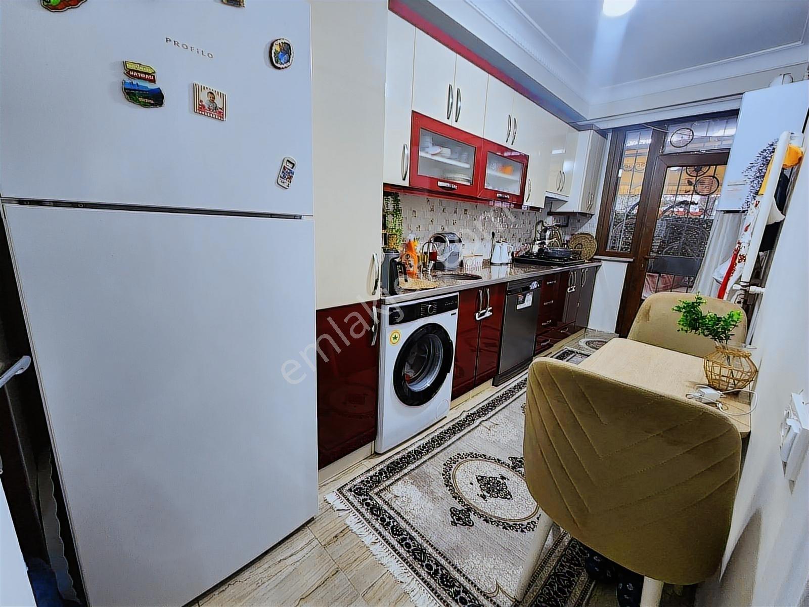 Satılık 2+1 Arkası Bahçeli Özel Yapılı Daire — fotoğraf 3