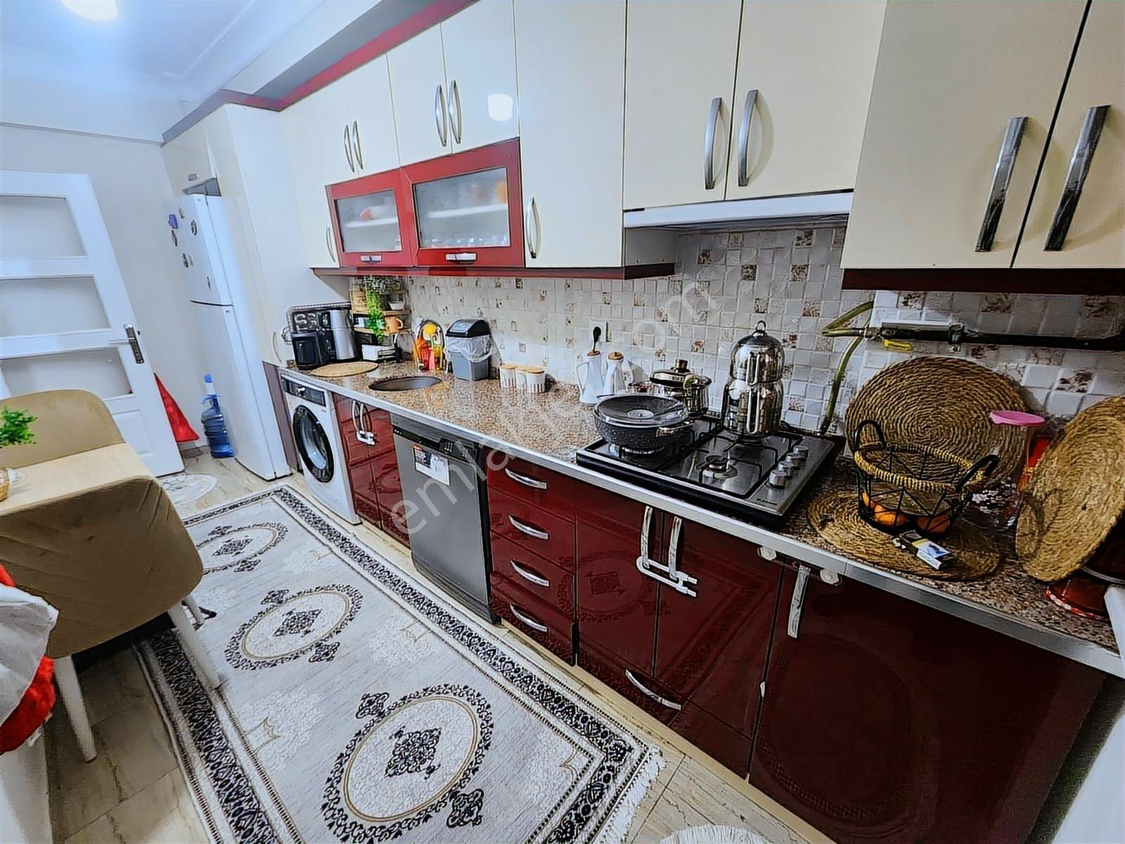Satılık 2+1 Arkası Bahçeli Özel Yapılı Daire — fotoğraf 6