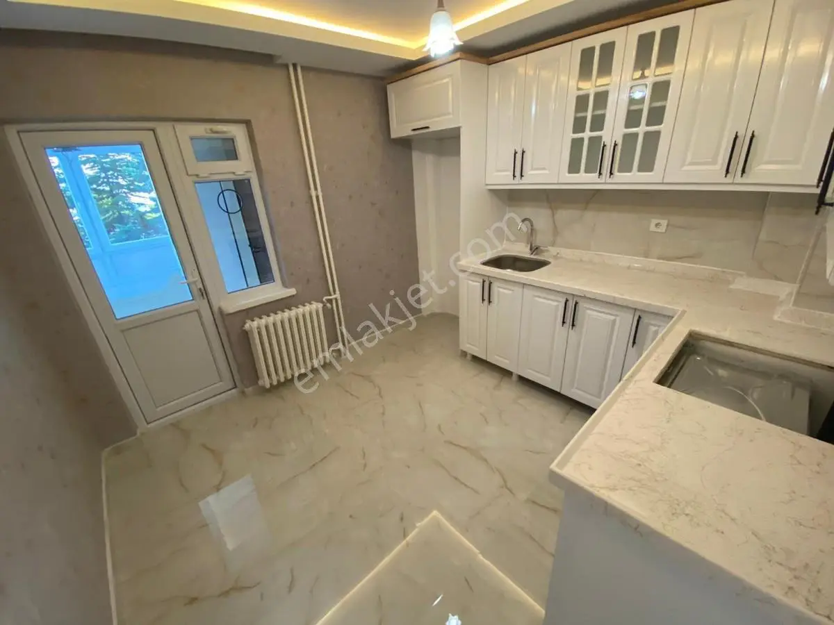 Sincan Ertuğrulgazi Mah 3+1 Full Yapılı Bağımsız Ara Kat Daire — fotoğraf 2