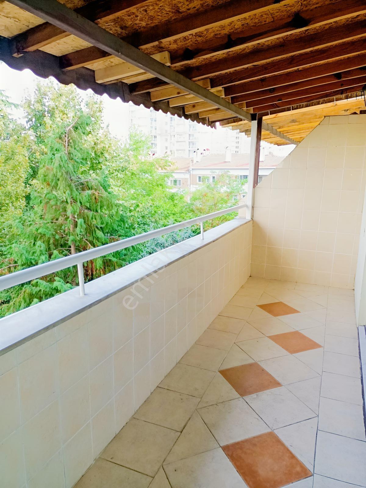 Atakent 1.etap Eska Blokları 3+1 Ara Dubleks Satılık Daire — fotoğraf 6
