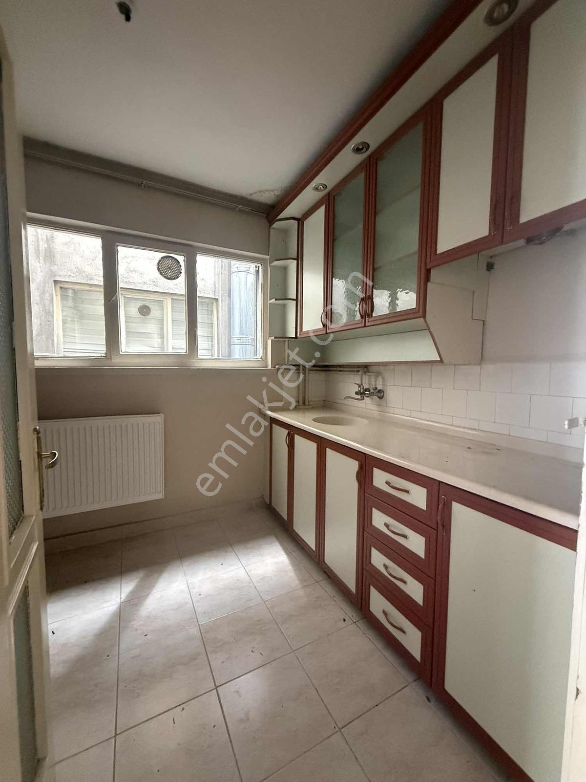 Sivas Kepenek Caddesinde Satılık 2+1 Daire — fotoğraf 9