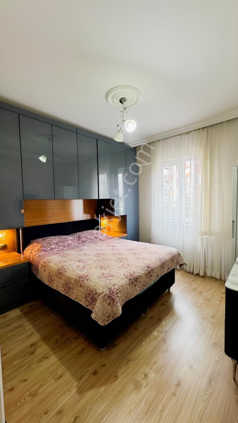 Ymz'den E.gazi Suyolu Cd. Lüks 2+1 Daire — fotoğraf 7