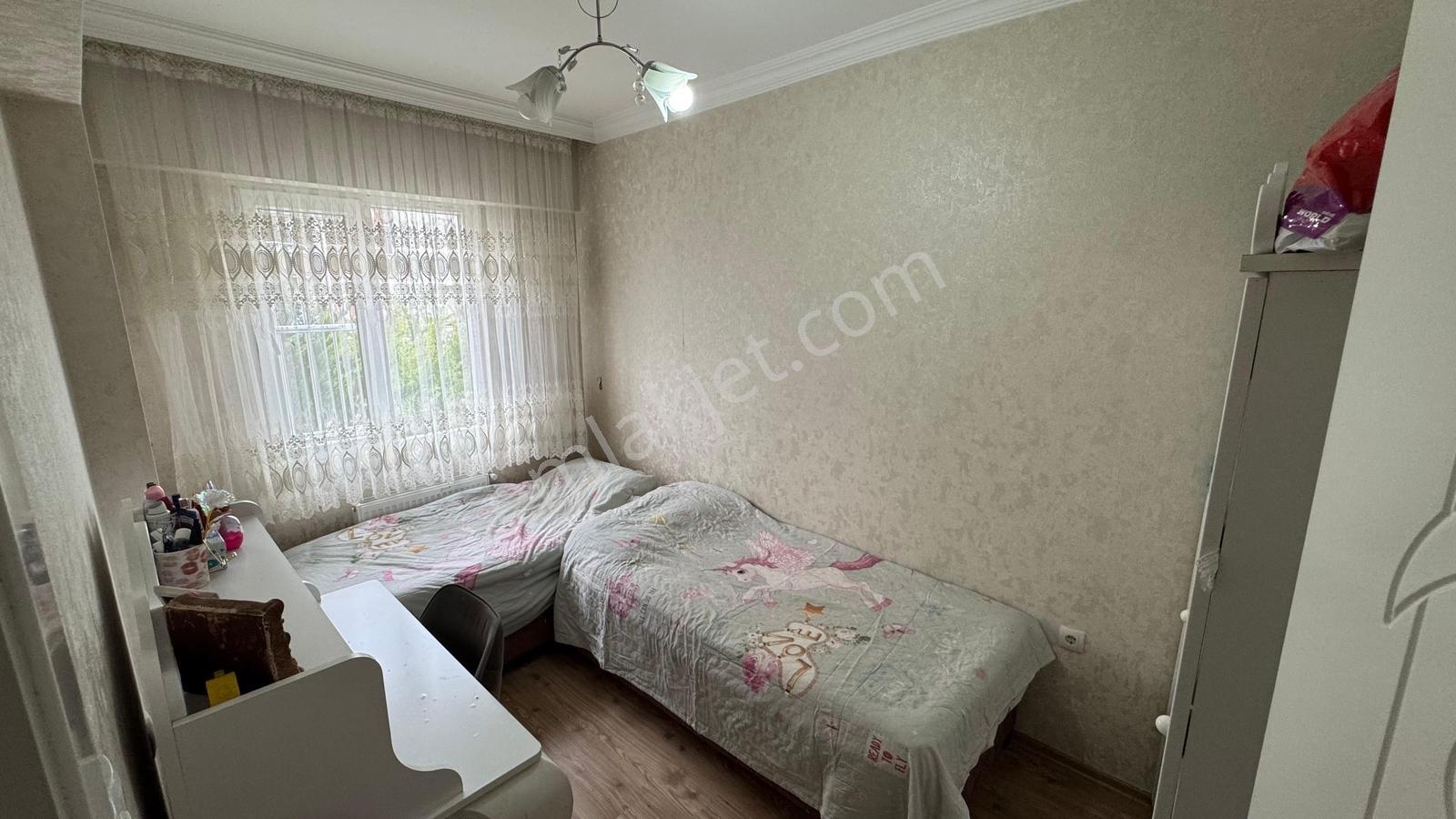 Ymz'den E.gazi Suyolu Cd. Lüks 2+1 Daire — fotoğraf 8
