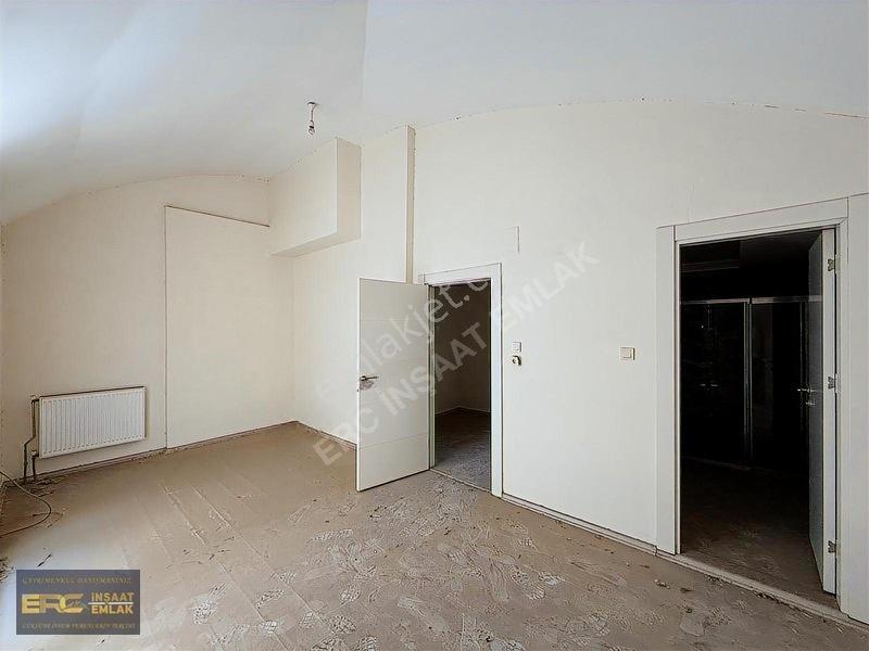 Şehir Merkezinde Satılık Dubleks 5+1 Daire — fotoğraf 12