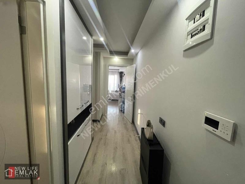Kuşadasında Havuzlu Sitede Eşyalı Satılık Daire Acil — fotoğraf 12