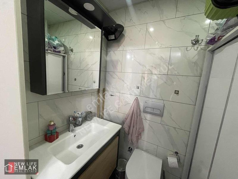 Kuşadasında Havuzlu Sitede Eşyalı Satılık Daire Acil — fotoğraf 19