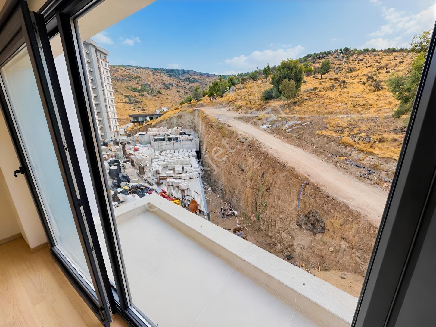 Çiğli Yakakent Nevora Yaşam'da Satılık Daire — fotoğraf 13