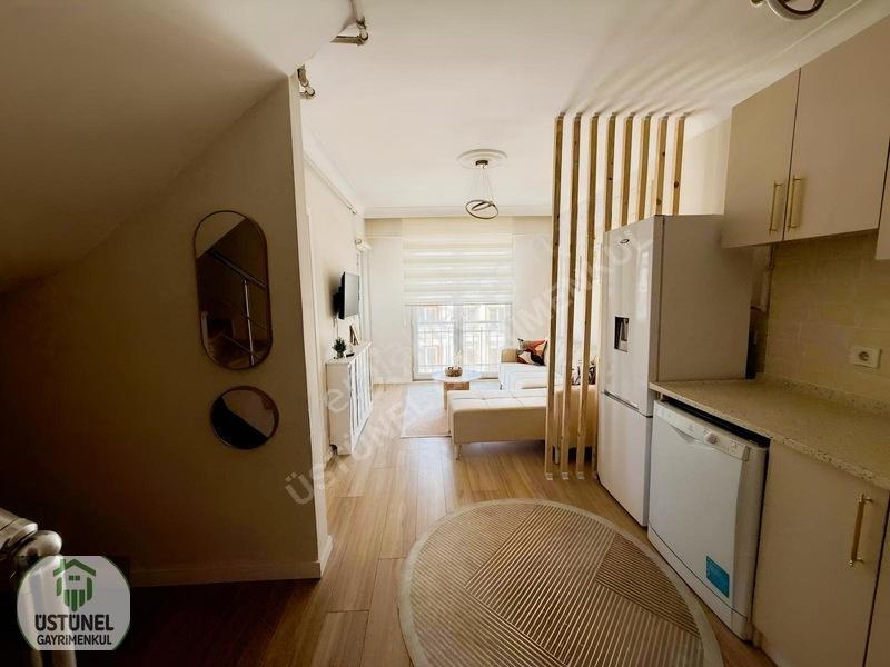 Üstünel'den Merkezi Konumda Eşyalı 3+1 Dubleks Satılık Daire — fotoğraf 2