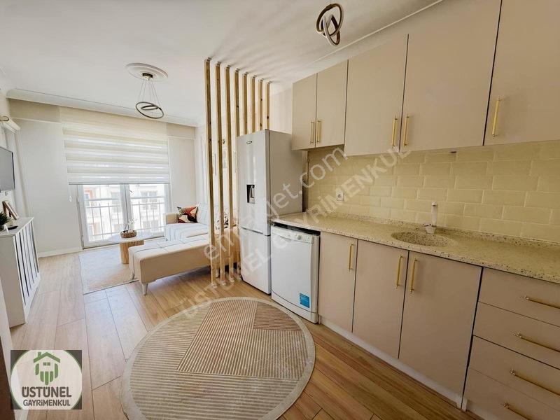 Üstünel'den Merkezi Konumda Eşyalı 3+1 Dubleks Satılık Daire — fotoğraf 3