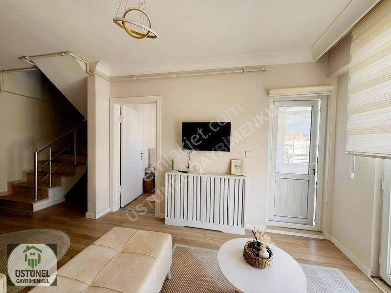 Üstünel'den Merkezi Konumda Eşyalı 3+1 Dubleks Satılık Daire — fotoğraf 9