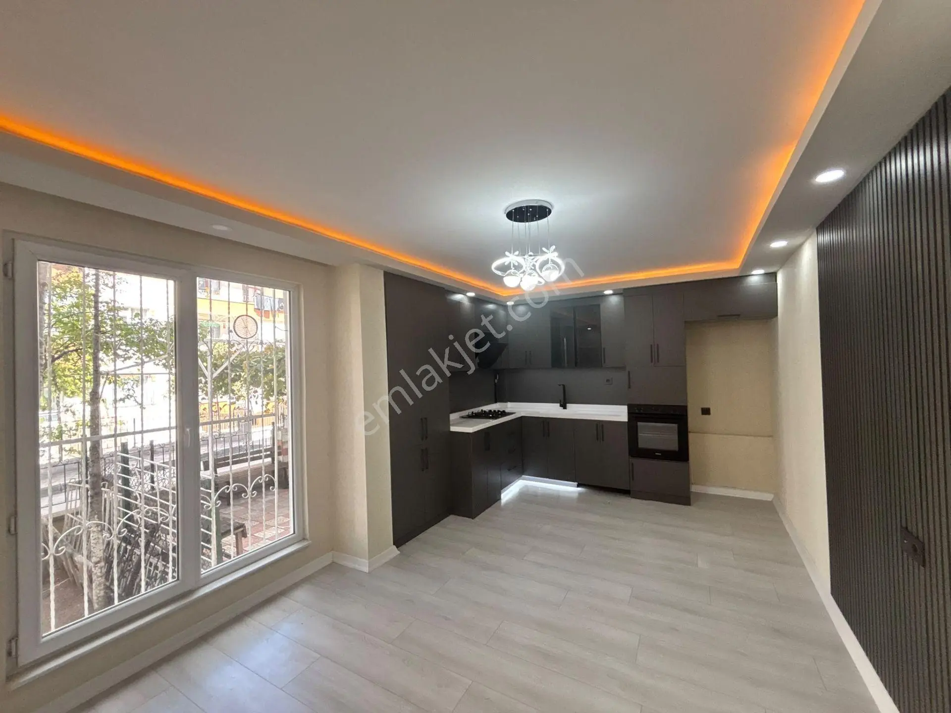 Yılmaz Gayrimenkul'den Andiçen Mah. 1+1 Kış Bahçeli Full Yapılı Müstakil Daire — fotoğraf 11