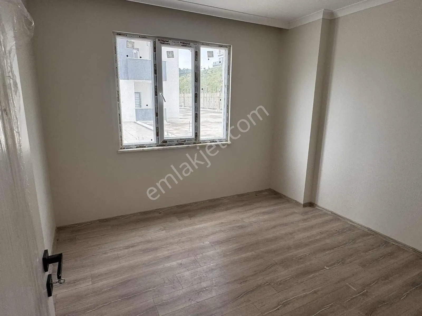 Trabzon Yeşilyalıda Anayol Üzeri Satılık Sıfır Daire — fotoğraf 20