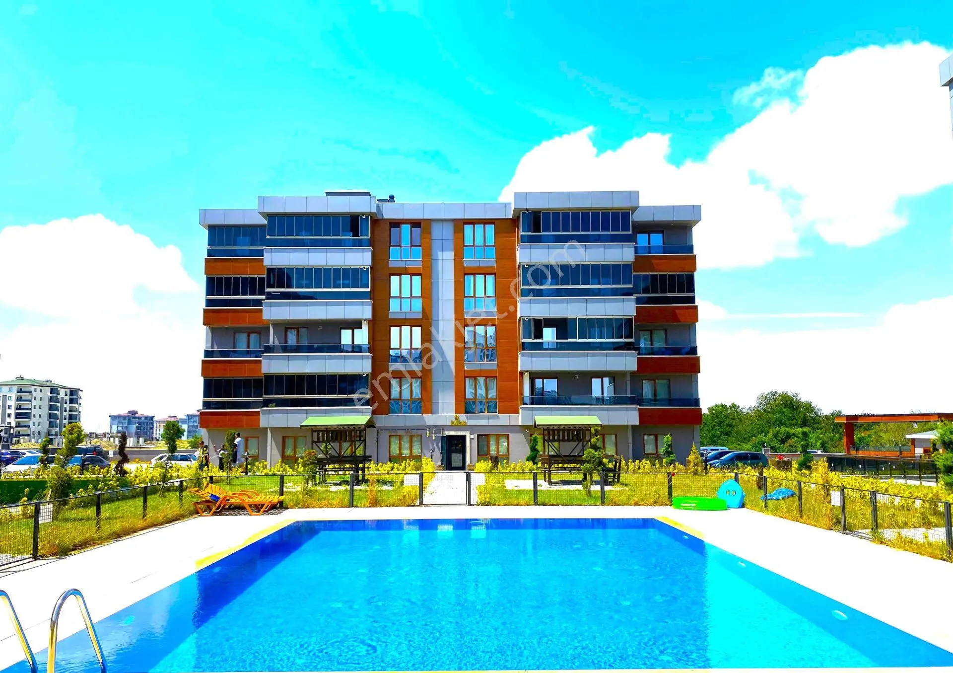 **Eryıldız İnşaat**Kendi Mülkümüz***7/24 Güvenlikli-Havuzlu-Site İçinde 173M2 Ul...