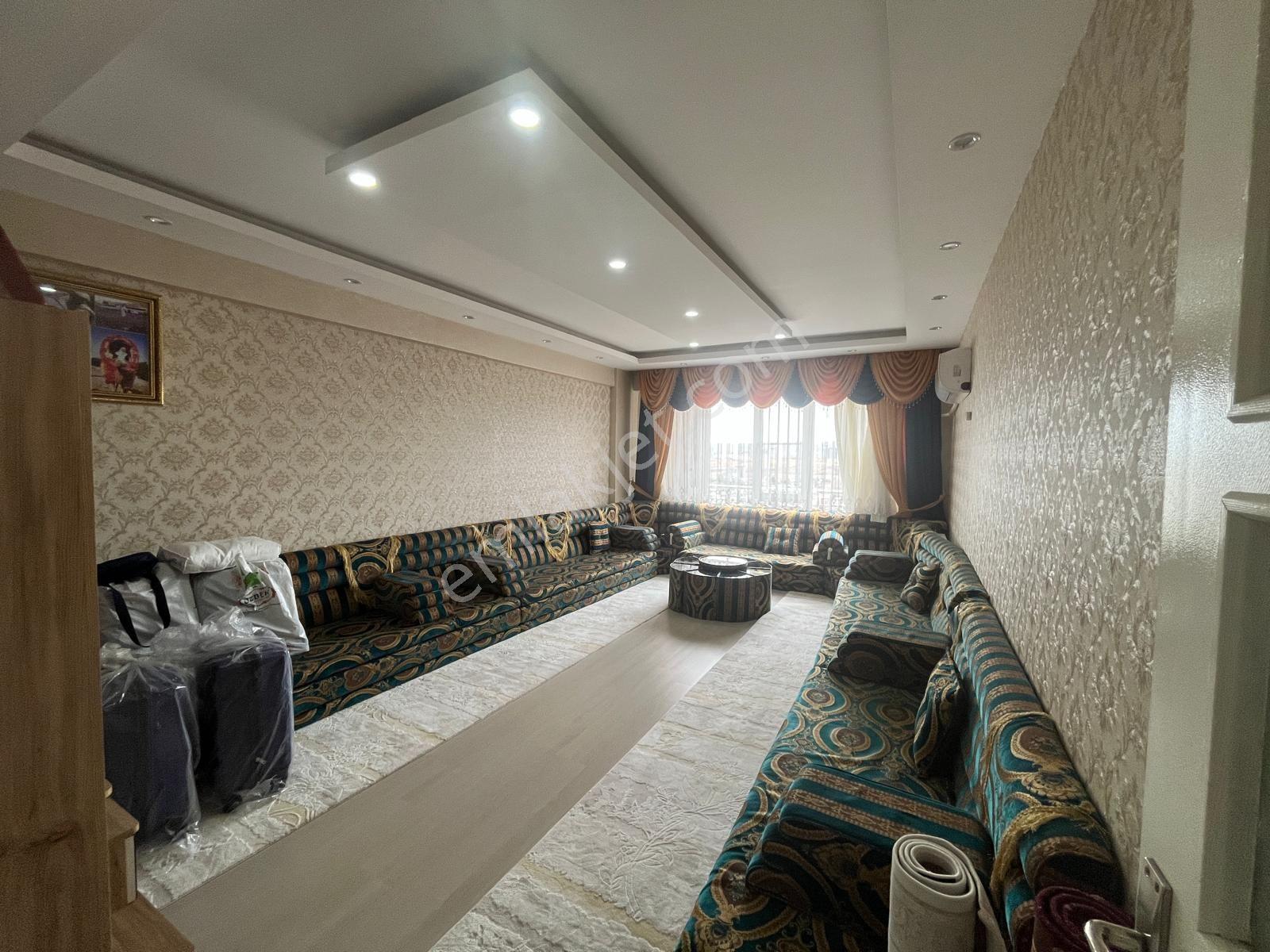 Doğukent Devasa Büyüklükte 4+4 ( Ayrı Girişli) Bakımlı Dubleks — fotoğraf 2