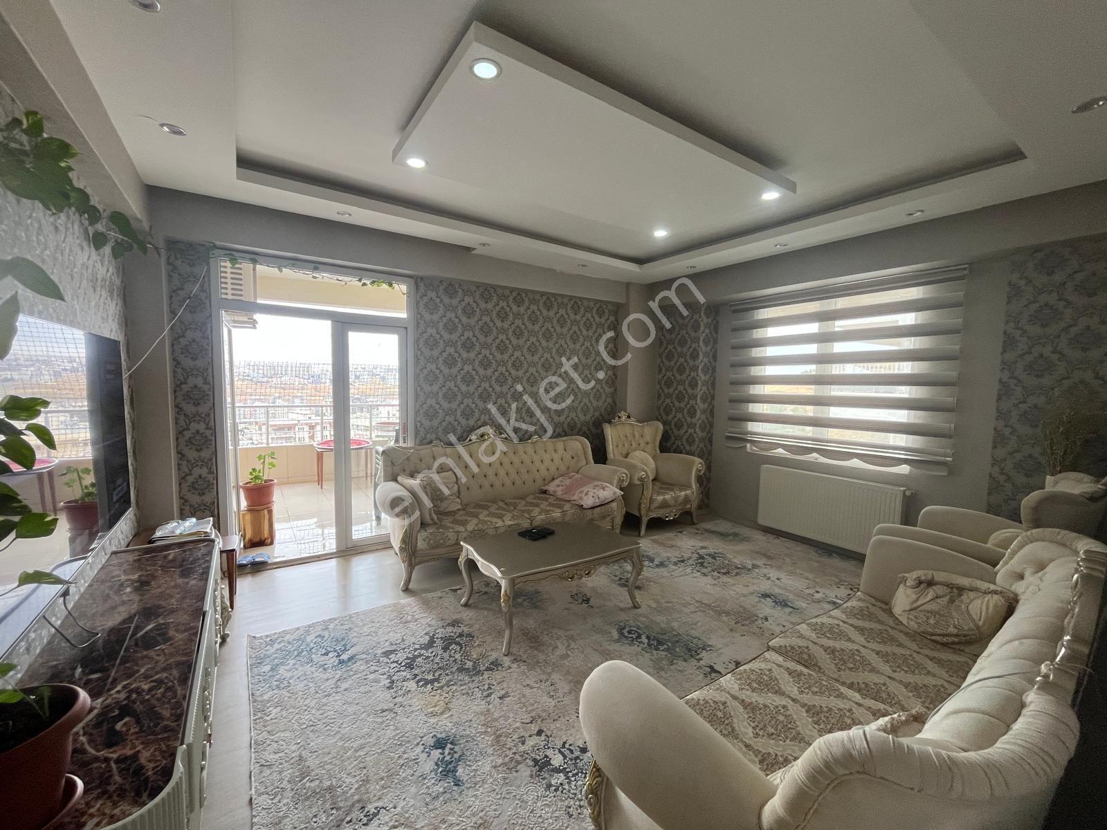 Doğukent Devasa Büyüklükte 4+4 ( Ayrı Girişli) Bakımlı Dubleks — fotoğraf 3