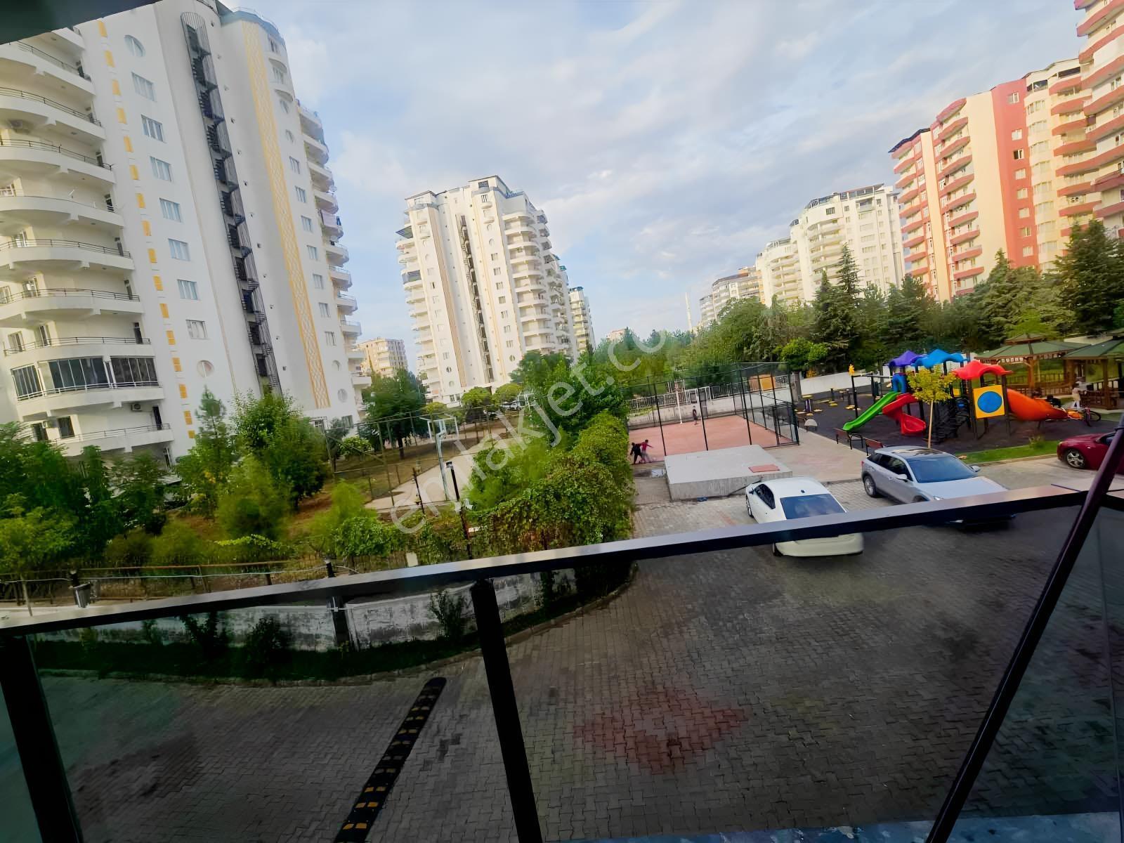 Kent Meydanı Bubya Yapıda Satılık Daire — fotoğraf 7