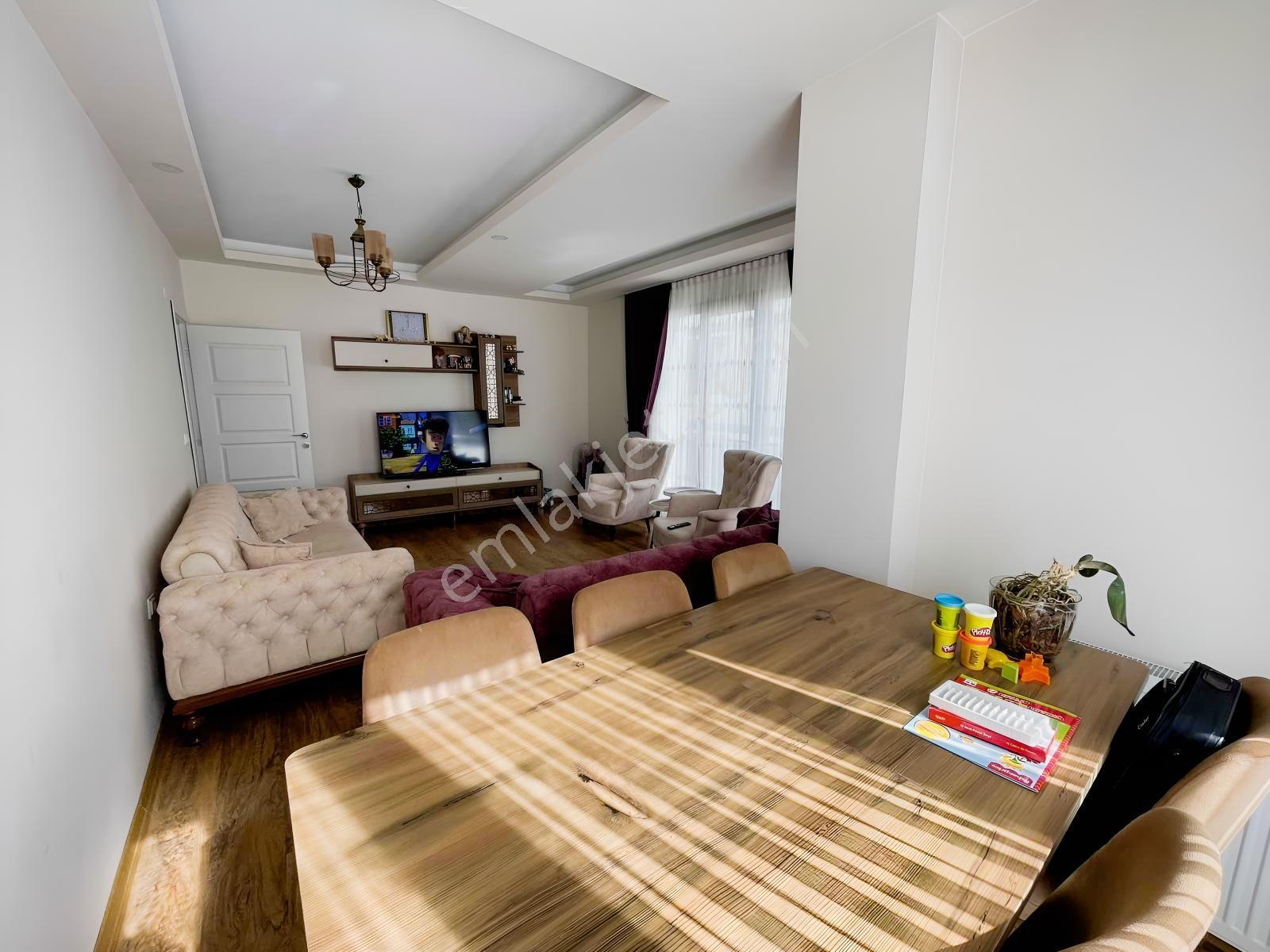 Çerkezköy İstasyon Mah Yıldız Sitesinde 2+1 Satılık Daire — fotoğraf 2