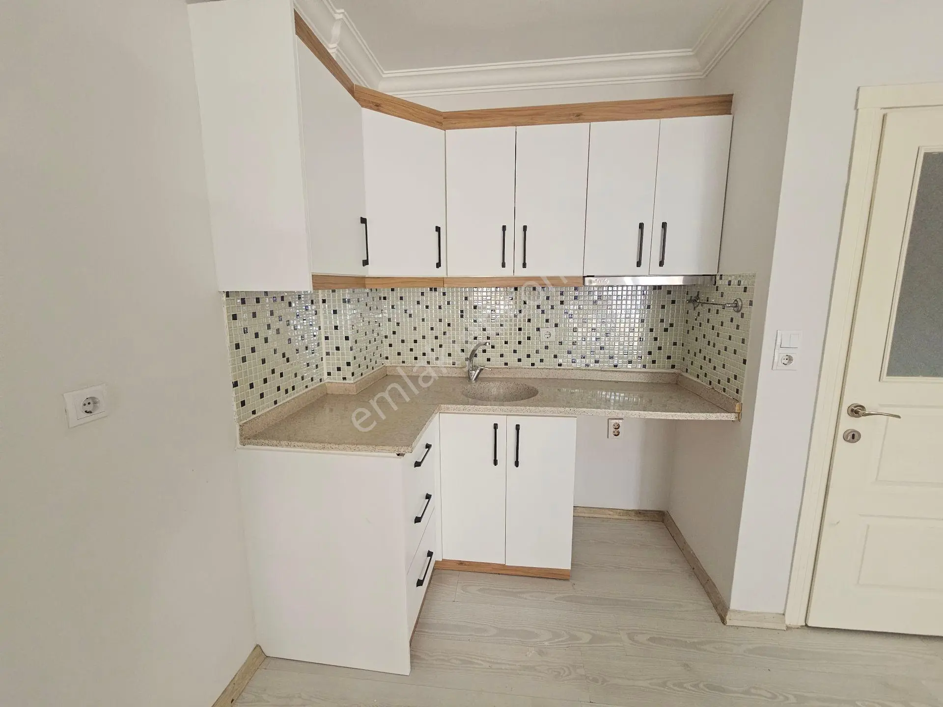 Cantan Emlaktan Akçayda 8 Yaşında Merkeze Denize Yakın 2+1 Fırsat Daire — fotoğraf 25