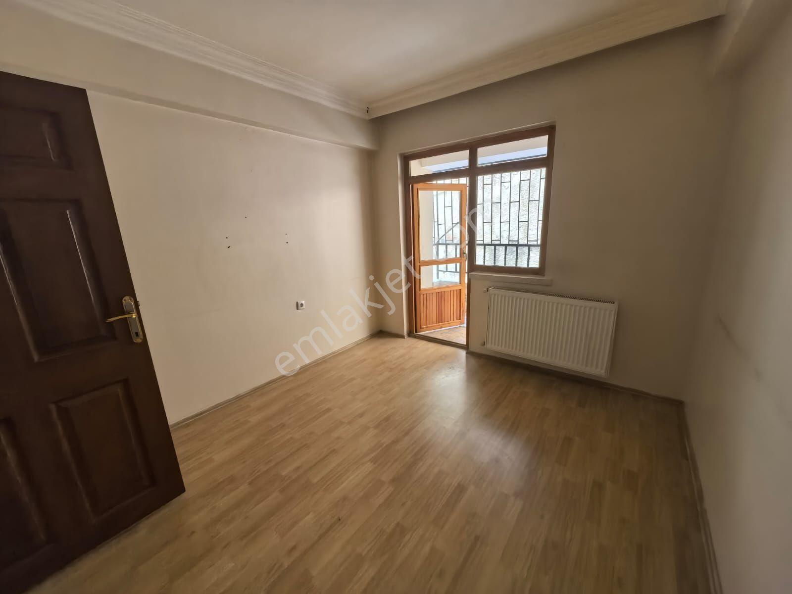 Toprak Emlaktan Ank Keçiören Baglarbaşı Mah De 3+1 Daire — fotoğraf 25