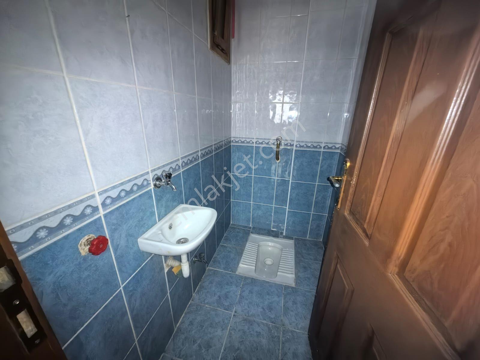 Toprak Emlaktan Ank Keçiören Baglarbaşı Mah De 3+1 Daire — fotoğraf 33