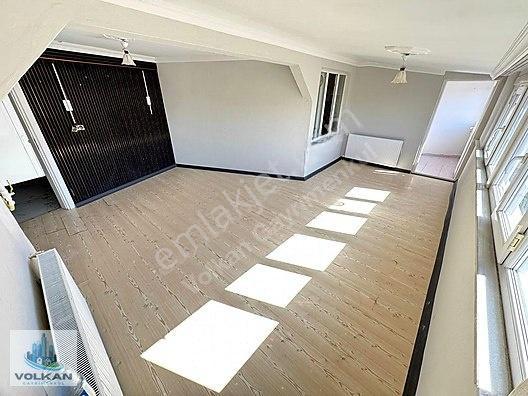 Volkan Emlak Esentepe Mah 2+1 95m2 5.kat Fırsat Daire — fotoğraf 3