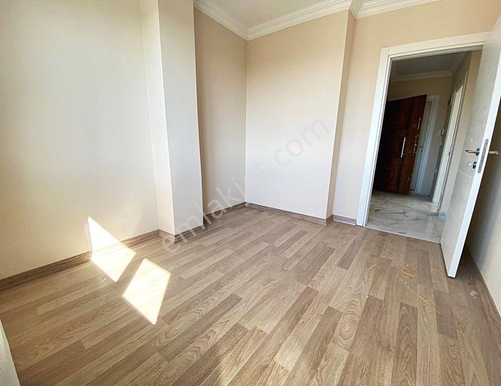 Sultanbeyli Ahmet Yesevide Acil Satılik 4+1 Üst Dünlex — fotoğraf 2