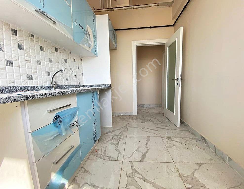 Sultanbeyli Ahmet Yesevide Acil Satılik 4+1 Üst Dünlex — fotoğraf 23
