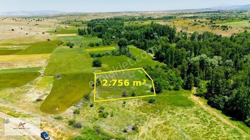 Akören Tülce De 2.756 M² Dereye Yakın Bahçe Yapımına Uygun Bahçe — fotoğraf 2