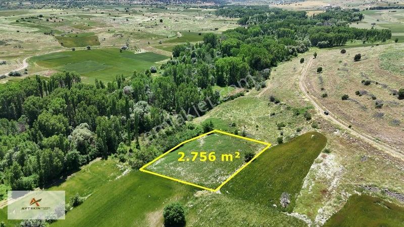 Akören Tülce De 2.756 M² Dereye Yakın Bahçe Yapımına Uygun Bahçe — fotoğraf 3