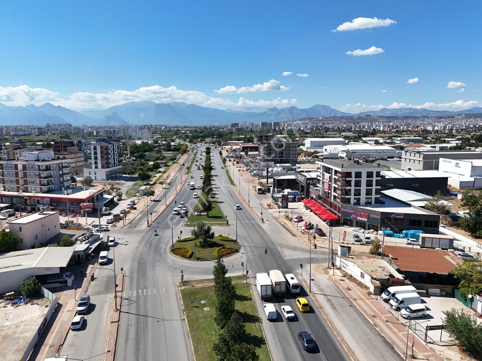 Altınova Bulvarı Üzerinde Satılık 2+1 Ayrı Mutfaklı Sıfır Daire — fotoğraf 2