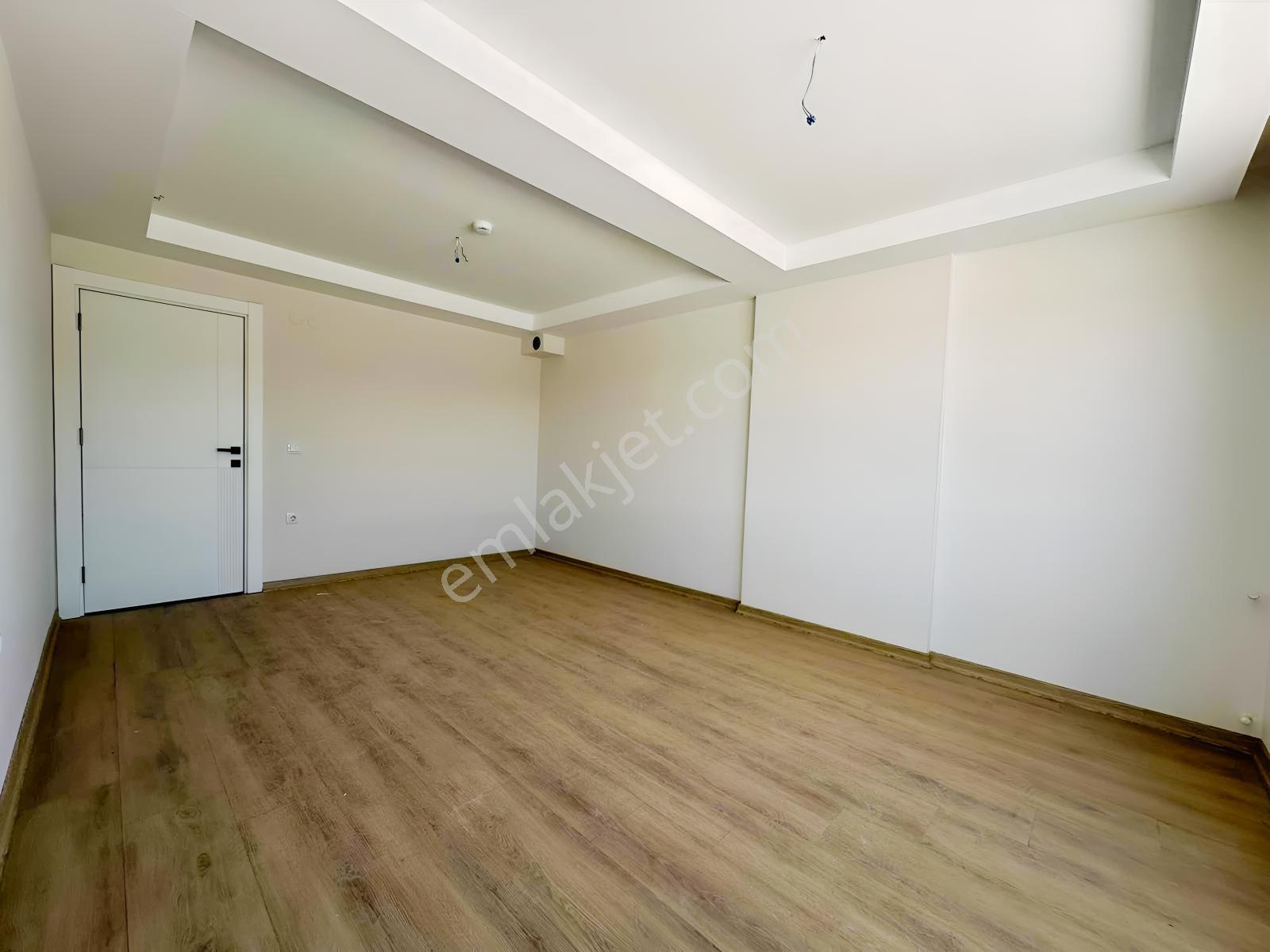 Altınova Bulvarı Üzerinde Satılık 2+1 Ayrı Mutfaklı Sıfır Daire — fotoğraf 9