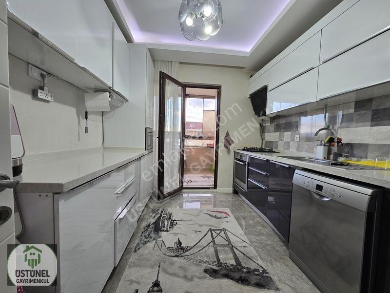 Üstünel'den Aile Sitesinde | Full Kredili | Manzaralı 3+1 Daire — fotoğraf 12
