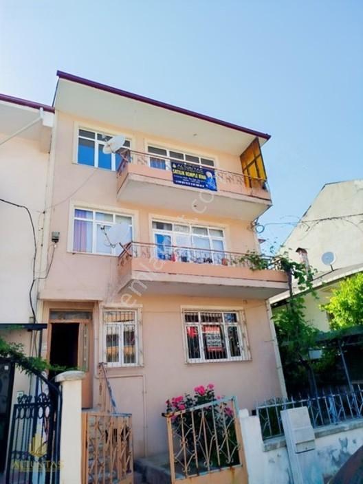 Derince İbn-i Sinada 267 M² Arsalı 3 Katlı Bina — fotoğraf 6