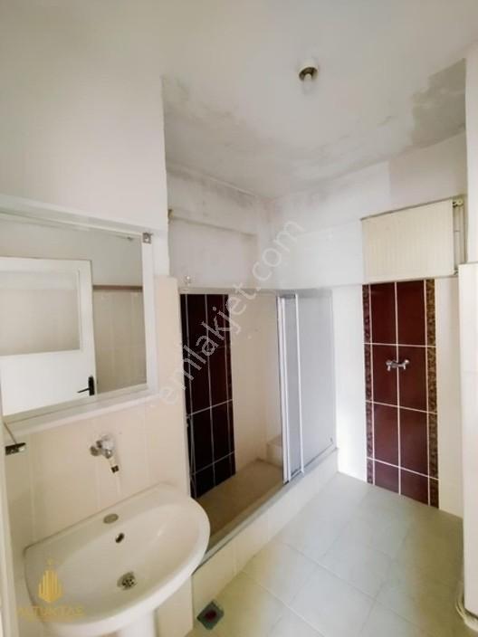 Derince İbn-i Sinada 267 M² Arsalı 3 Katlı Bina — fotoğraf 15