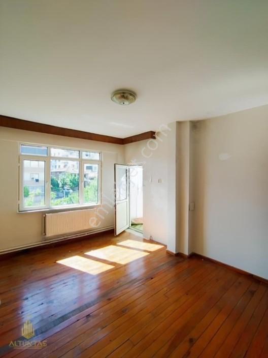 Derince İbn-i Sinada 267 M² Arsalı 3 Katlı Bina — fotoğraf 19