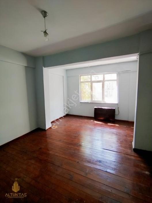 Derince İbn-i Sinada 267 M² Arsalı 3 Katlı Bina — fotoğraf 32