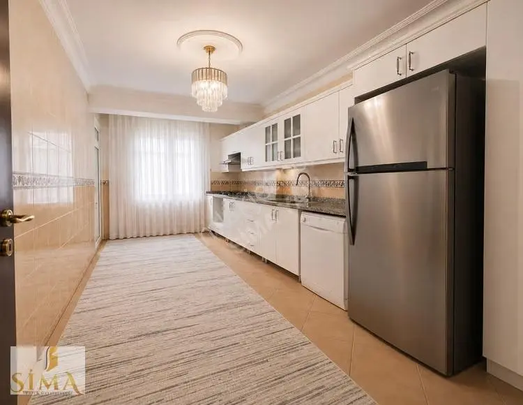 Muhacirde Yürüyüş Yoluna Yakın 140 M2 Balkonlu 3+1 Satılık Daire — fotoğraf 6