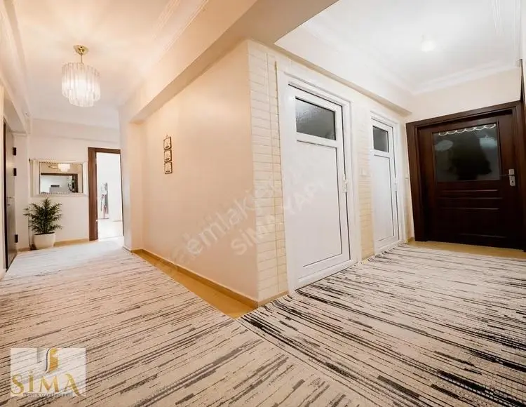 Muhacirde Yürüyüş Yoluna Yakın 140 M2 Balkonlu 3+1 Satılık Daire — fotoğraf 8