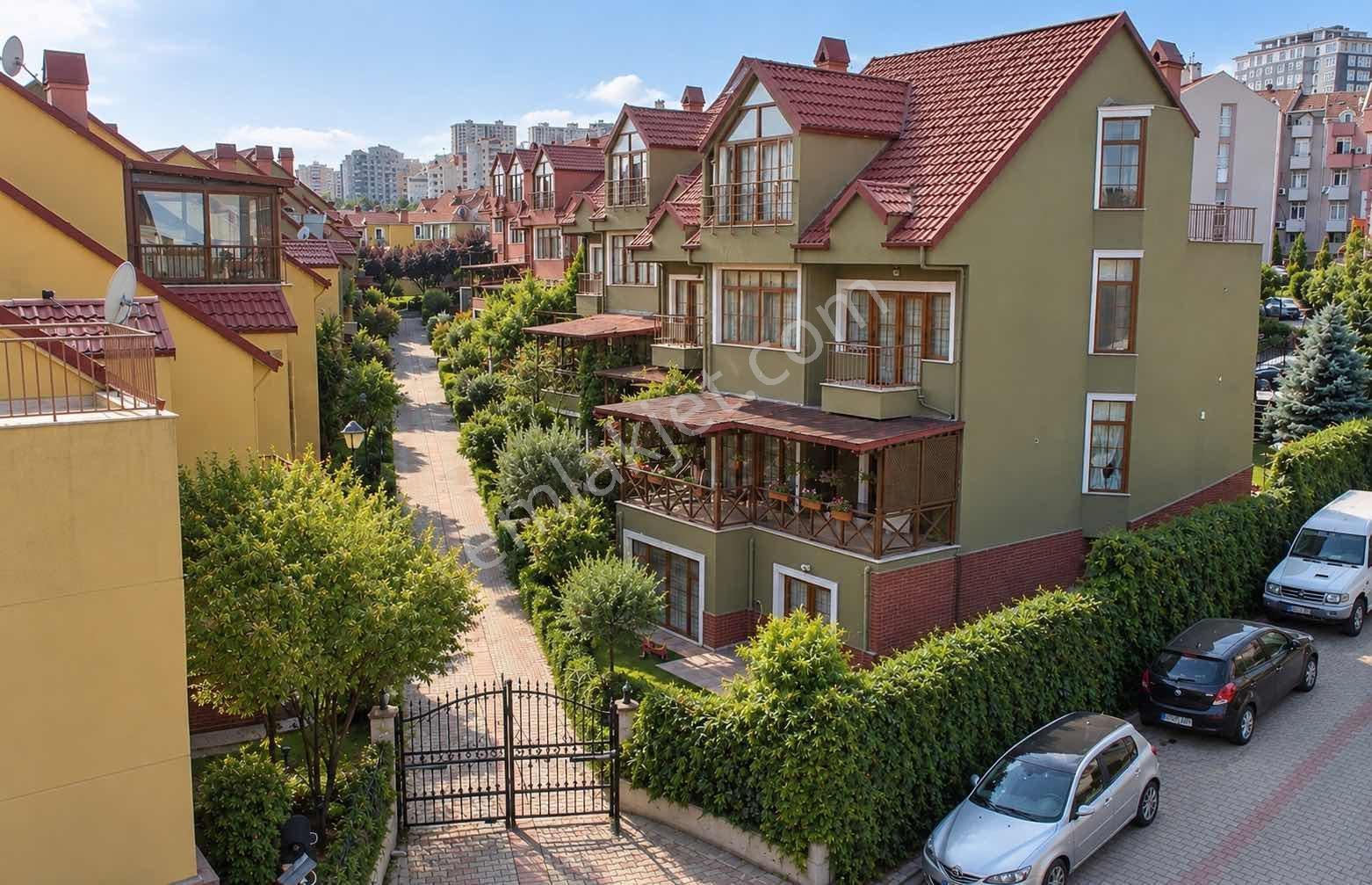 Finansman'dan..geniş Bahçe..müstakil Giriş..havuz..köşe Villa — fotoğraf 2