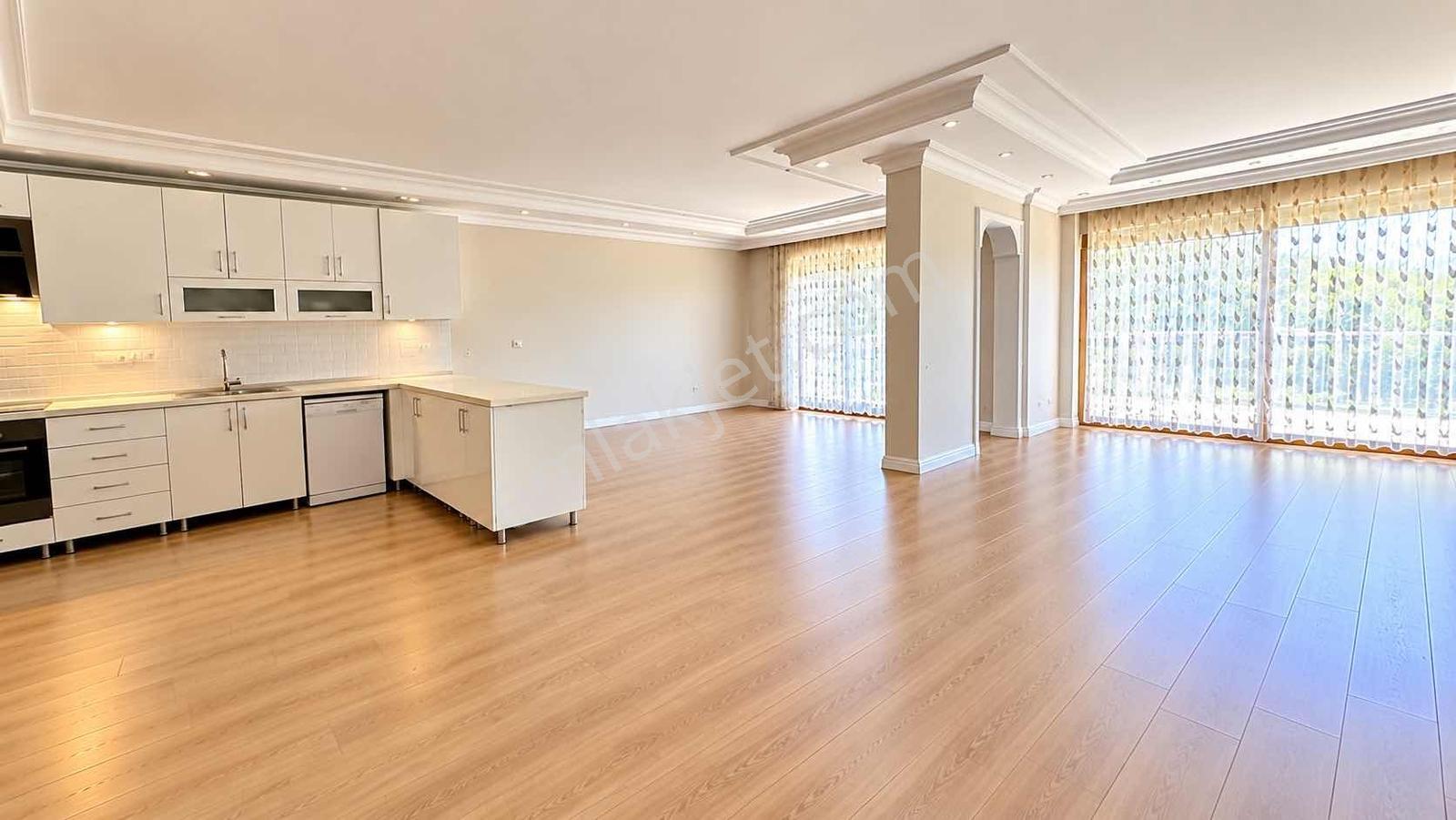 Finansman'dan..geniş Bahçe..müstakil Giriş..havuz..köşe Villa — fotoğraf 5