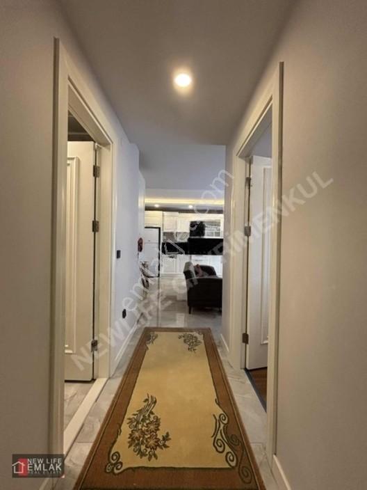 Kuşadasında Havuzlu Sitede Kapalı Otoparklı Çok Geniş 2+1 — fotoğraf 23