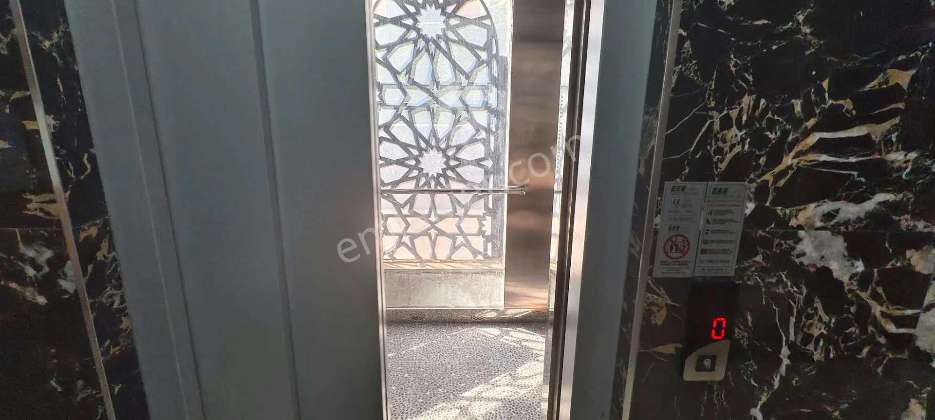 Karşıyaka Atakent Yalı’da | Blue Town Sitesinde, Satılık Eşyalı 1+1 | 47 M² | 7 M² Kapalı Balkon — fotoğraf 5