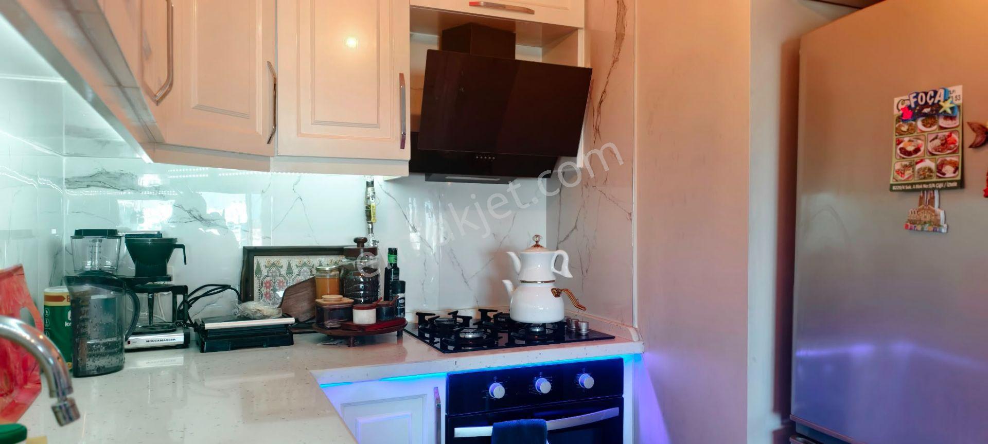 Karşıyaka Atakent Yalı’da | Blue Town Sitesinde, Satılık Eşyalı 1+1 | 47 M² | 7 M² Kapalı Balkon — fotoğraf 16