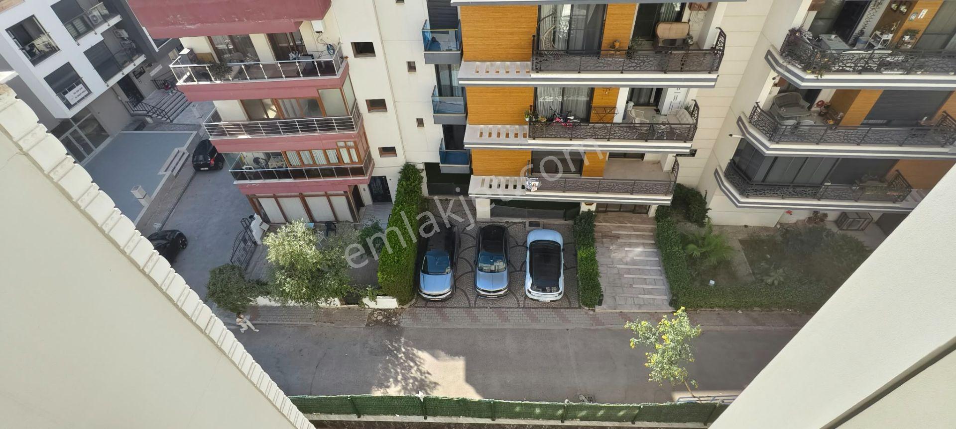 Karşıyaka Atakent Yalı’da | Blue Town Sitesinde, Satılık Eşyalı 1+1 | 47 M² | 7 M² Kapalı Balkon — fotoğraf 28