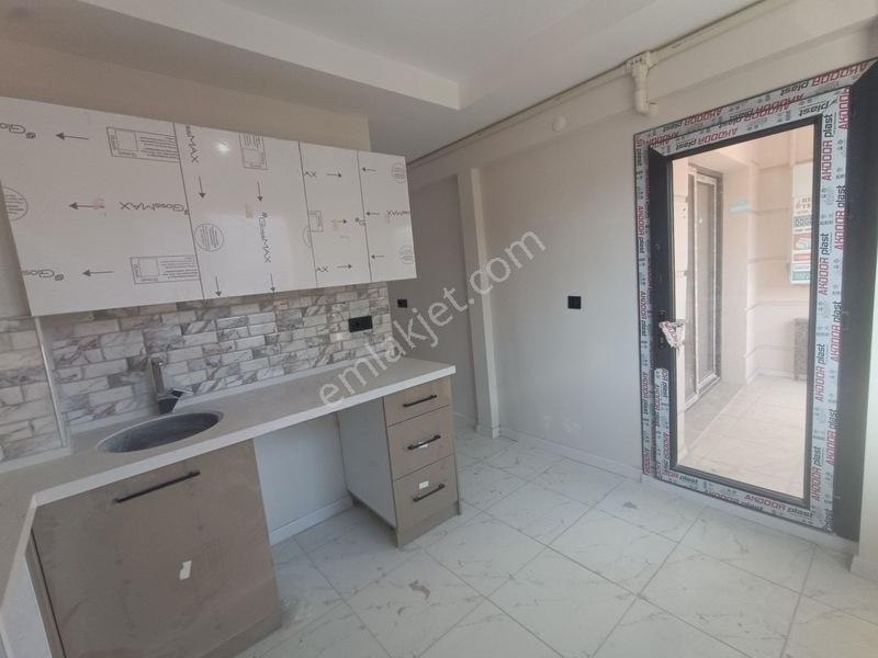 Avar Caddesi'nde Kapalı Otoparklı Satılık 2+1 Daire — fotoğraf 3