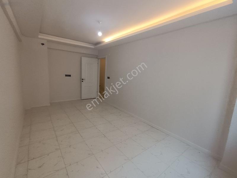 Avar Caddesi'nde Kapalı Otoparklı Satılık 2+1 Daire — fotoğraf 5