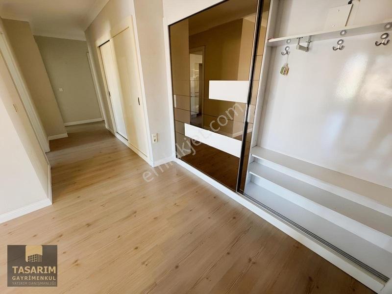 Ahi Mesutun En Güzel Sitesinde Ara Katta Full Yapılı Daire... — fotoğraf 8